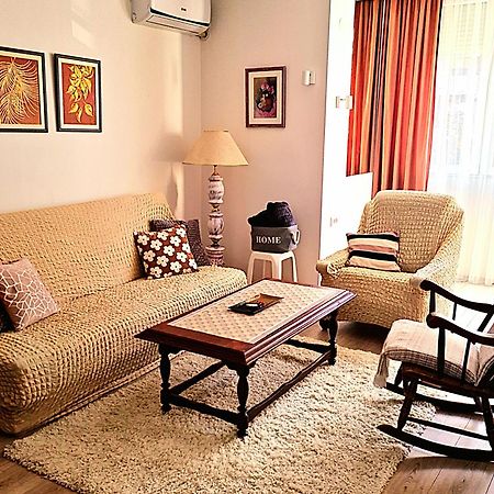 Citys Apartment Apatin Bagian luar foto