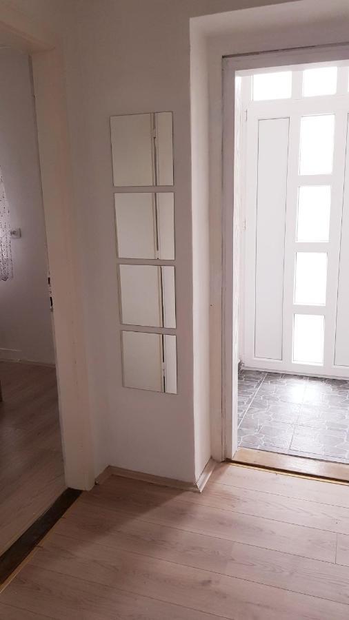Citys Apartment Apatin Bagian luar foto